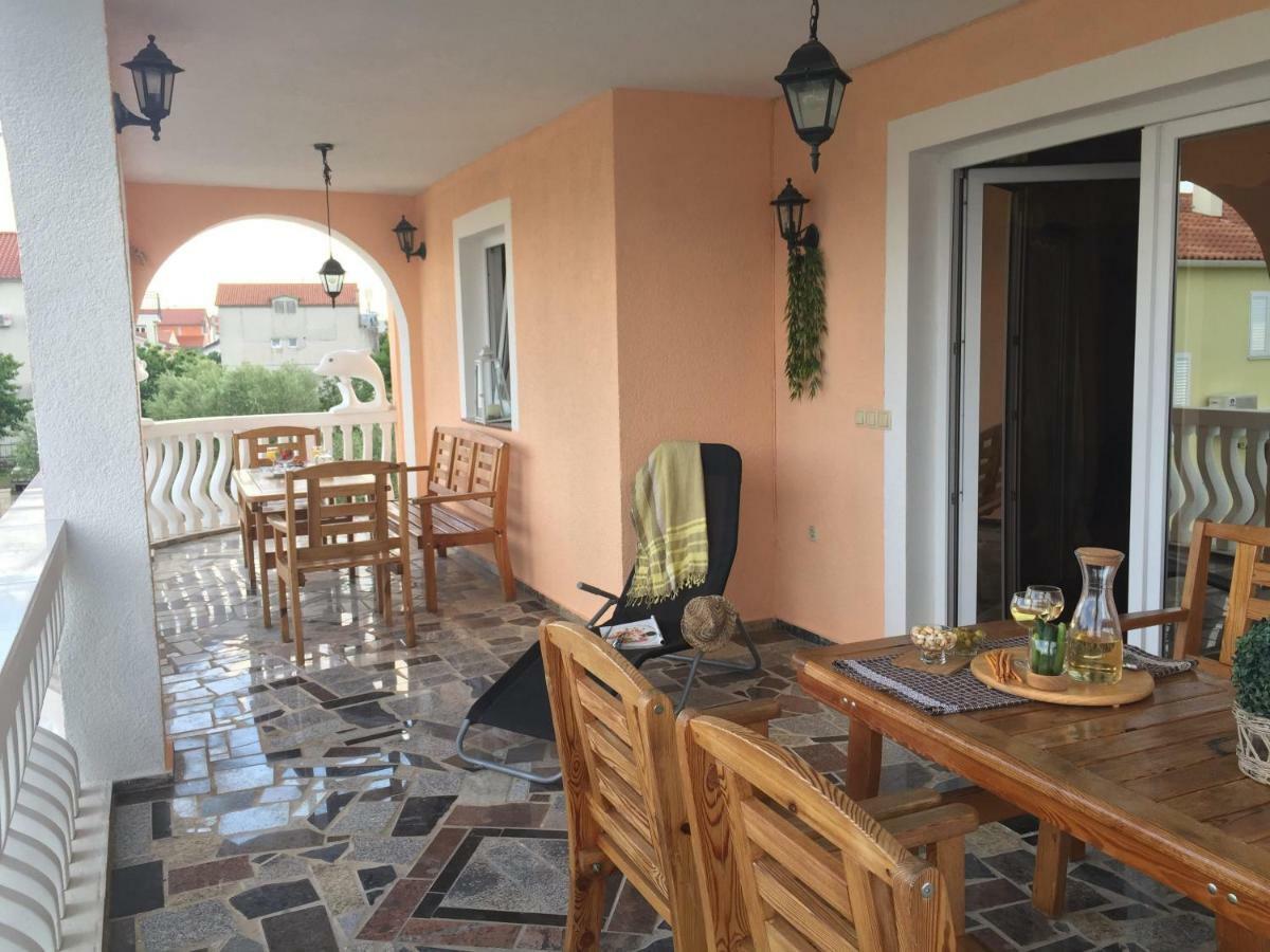 וודיצה Apartments Villa Dolmar מראה חיצוני תמונה