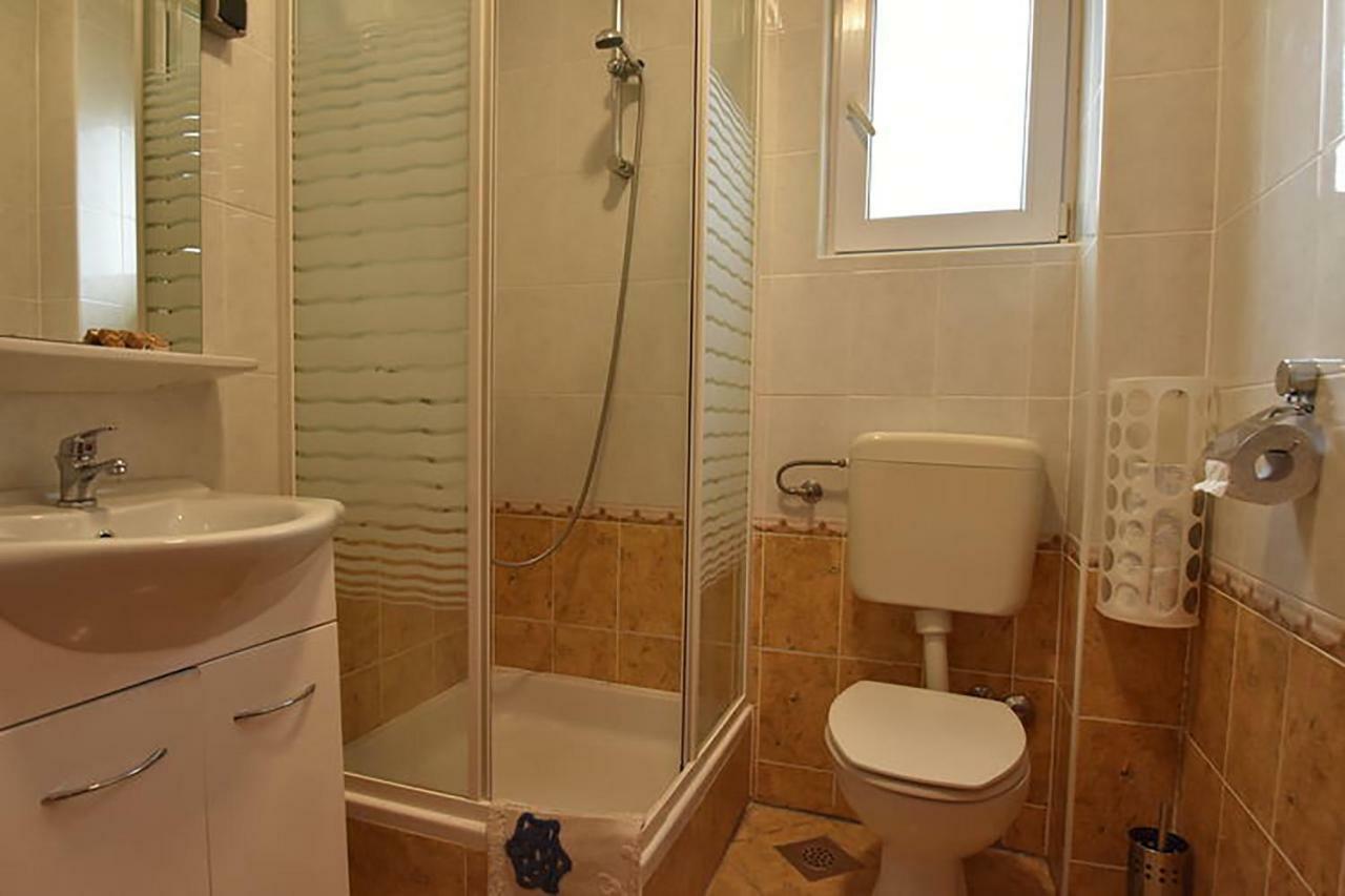 וודיצה Apartments Villa Dolmar מראה חיצוני תמונה