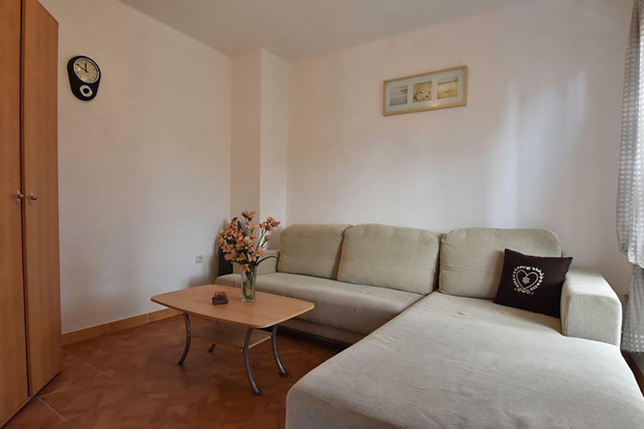 וודיצה Apartments Villa Dolmar מראה חיצוני תמונה