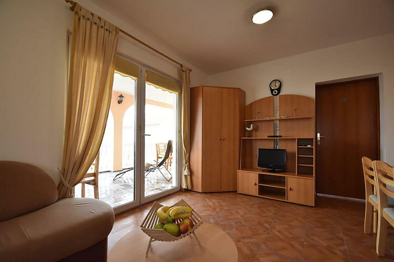 וודיצה Apartments Villa Dolmar מראה חיצוני תמונה