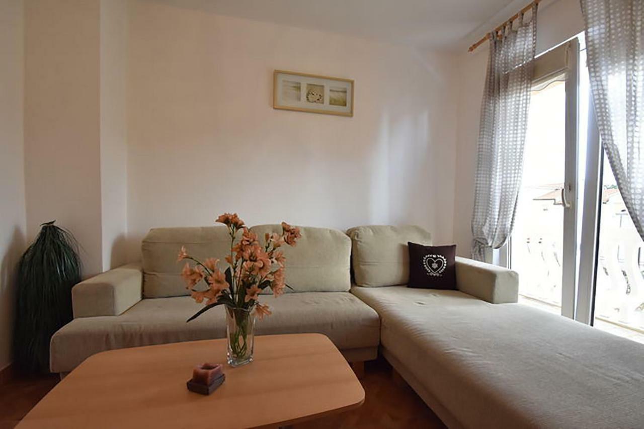 וודיצה Apartments Villa Dolmar מראה חיצוני תמונה