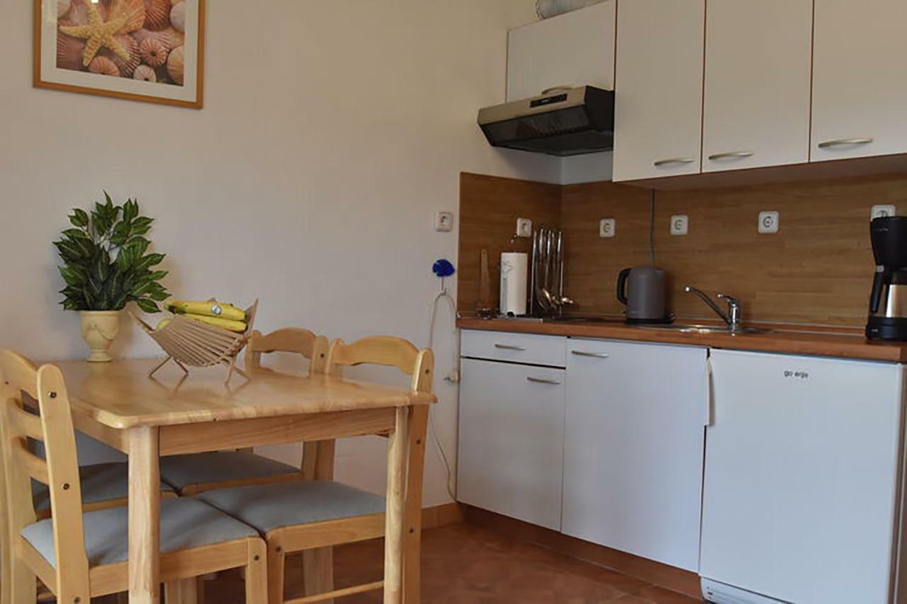 וודיצה Apartments Villa Dolmar מראה חיצוני תמונה